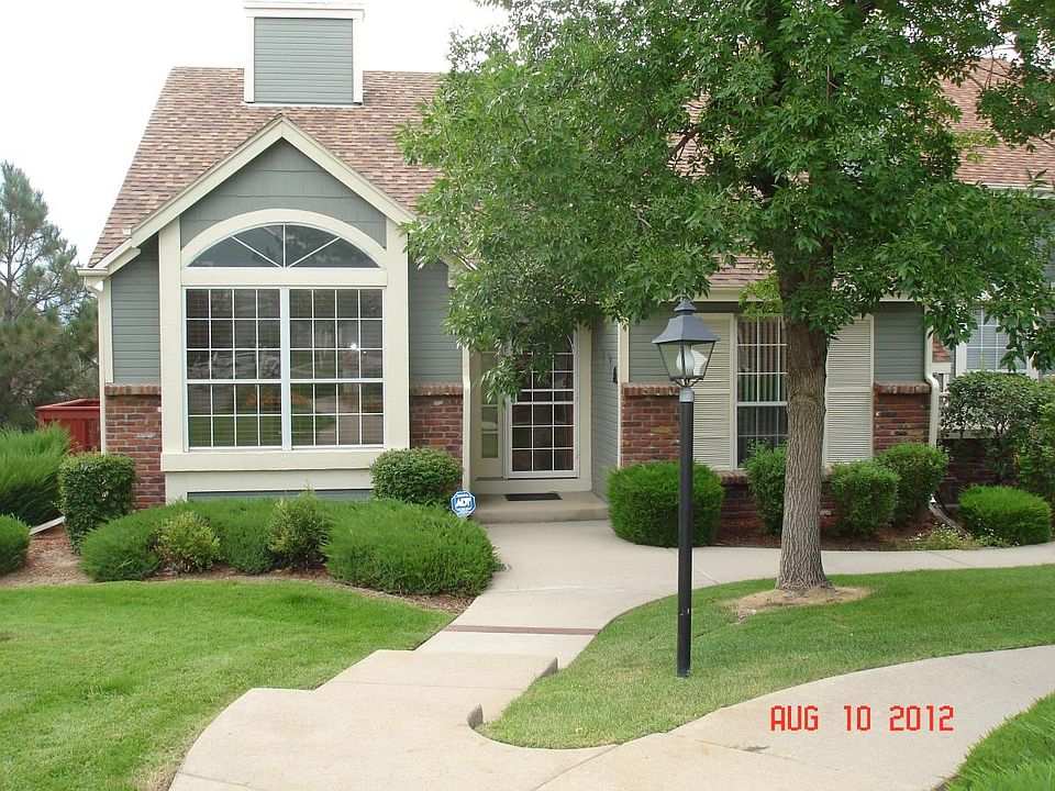 Townhome from street