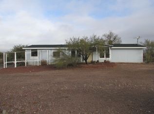 25620 W Rockaway Hills Rd, Morristown, AZ 85342
