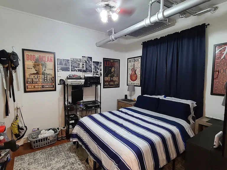 1 BR 850 Bedroom