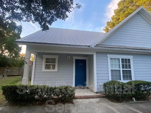 2501 Ebb Tide Ln, Wilmington, NC 28409