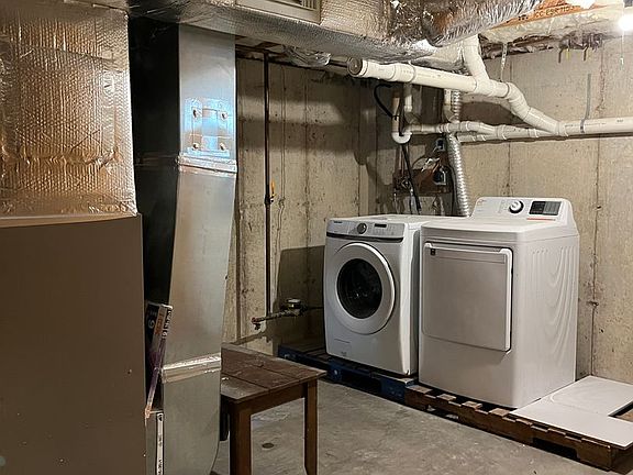 5th image of 46A Pine St