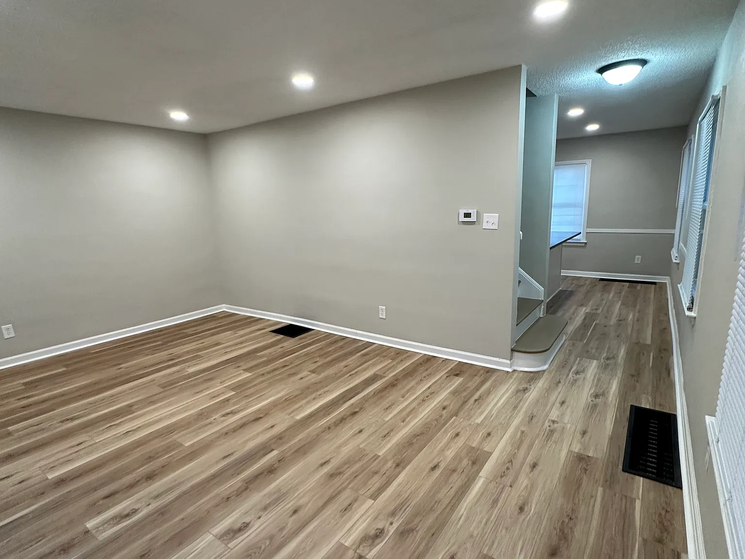 2 bed, 1008 sqft, $1,500 — Photo 4