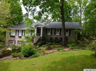 312 Gabriel Ln, Gadsden, AL 35901