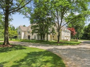 1 Winston Farm Ln, Far Hills, NJ 07931