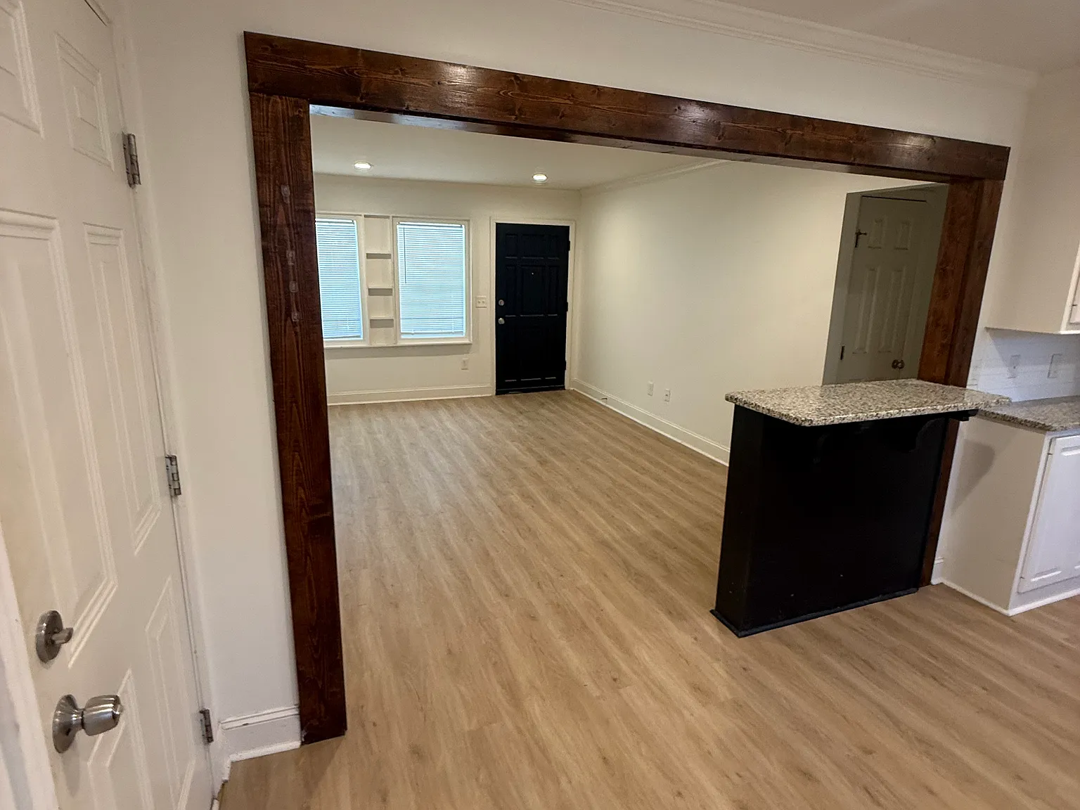 3 bed, 925 sqft, $1,500 — Photo 3
