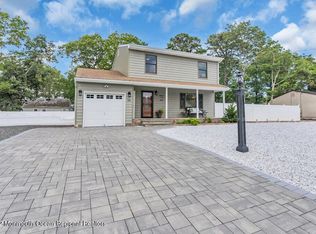 54 Chestnut Ct, Brick, NJ 08723