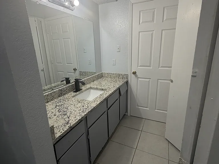 614 McQueary St #0 — Photo 5