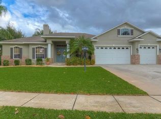 726 Citrus Wood Ln, Valrico, FL 33594