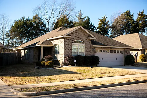 307 Dovington Dr Photo 1