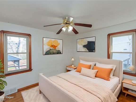 4th image of 18119 Windward Rd