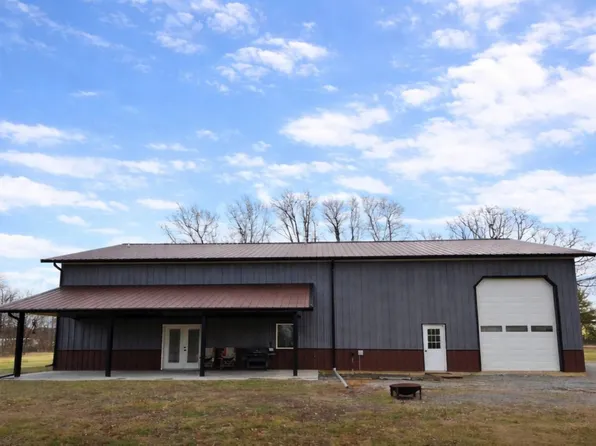 623 County Road 1800e, Fairfield, IL 62837