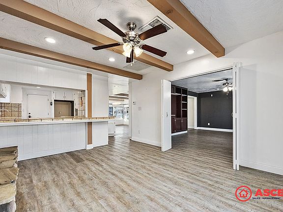 5th image of 4116 Erin Ct