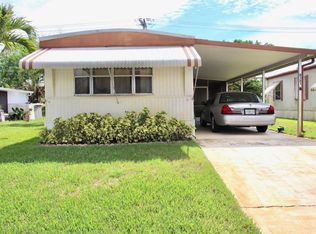 8151 SE Homestead Ave, Hobe Sound, FL 33455
