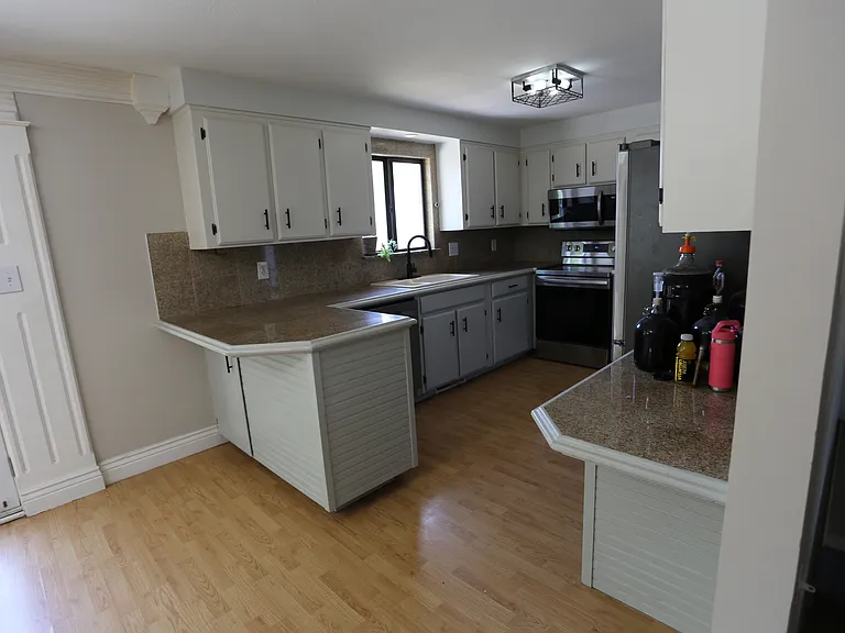 9239 W Zuni Dr — Photo 11