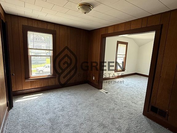 3rd image of 229 S Sibley Ave APT 2
