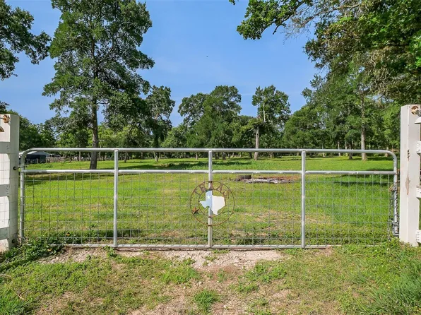 15610 Tierra Grande Dr, Needville, TX 77461