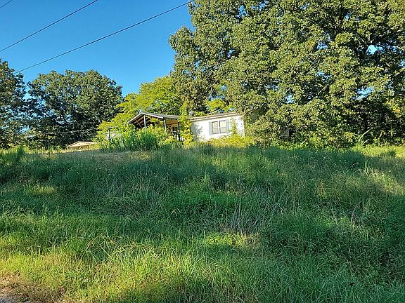 2nd image of 159 Pin Oak Dr