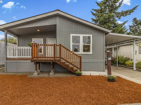 1400 Candlelight Dr Space 209, Eugene, OR 97401