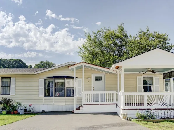 41 Draper Cir, Stafford, VA 22554