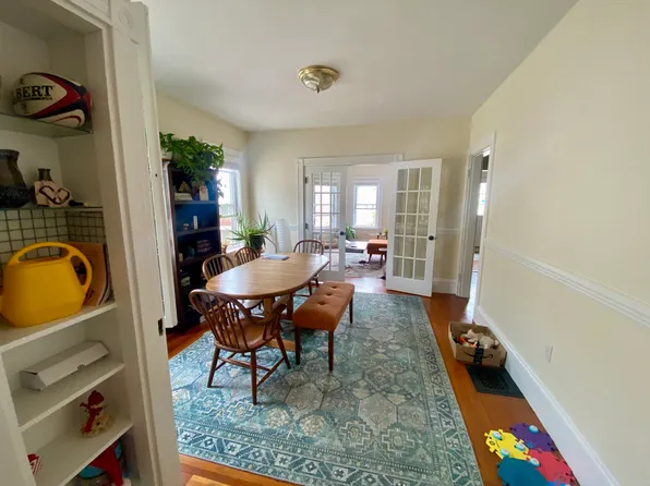 17 Woodlawn St #3, Jamaica Plain, MA 02130