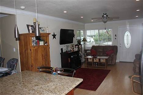 1st image of 2298 Kathleen Dr