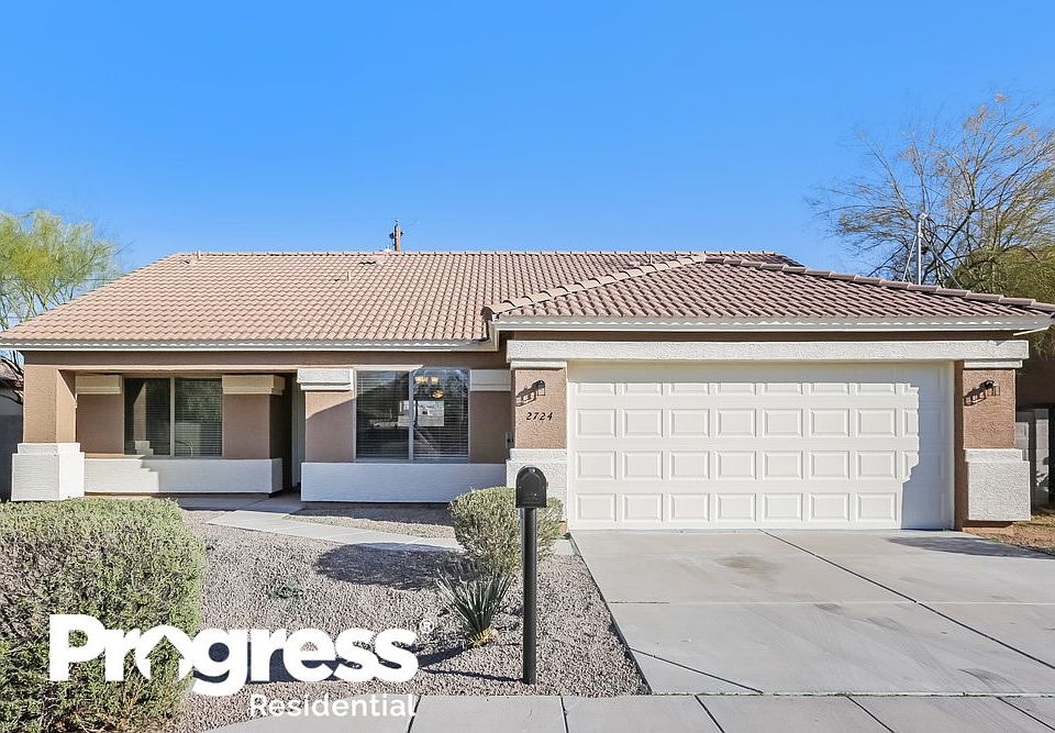 1st image of 2724 E Paradise Ln