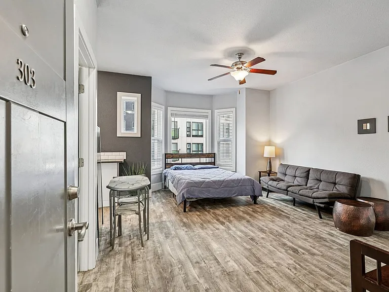 CENTER VIEW APARTMENTS- LIVE YOUR BEST LIFE HERE! — Photo 42