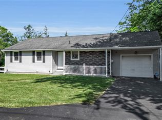 2350 Berg Rd, West Seneca, NY 14218