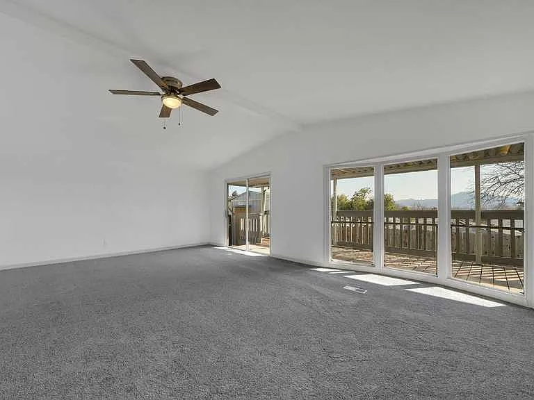 5604 Heritage Dr — Photo 4