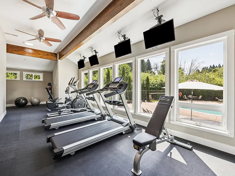 Village At Creekside Townhomes — Photo 12