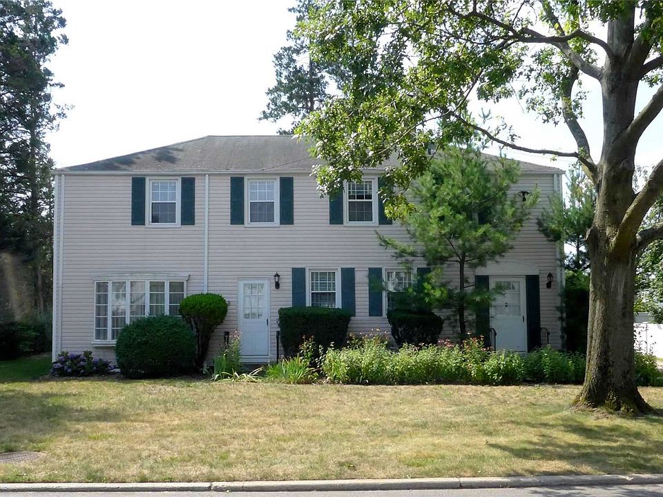 1st image of 124 Earl St