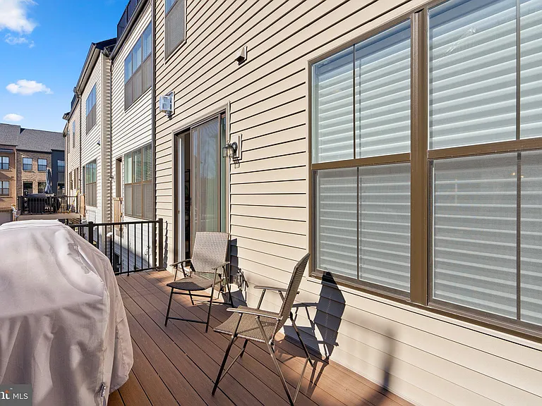6227 Almerico Pl — Photo 115