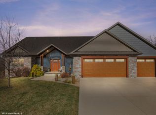 1090 Creekbend Ct, Marion, IA 52302