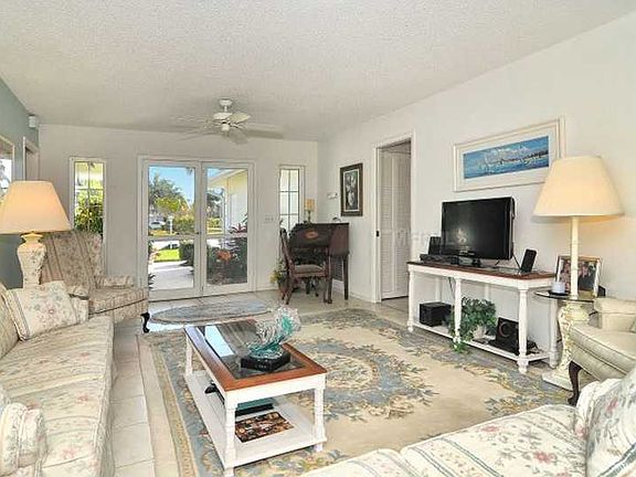 3rd image of 7190 W Country Club Dr N