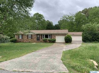 5000 Fallbrook Cir, Huntsville, AL 35811