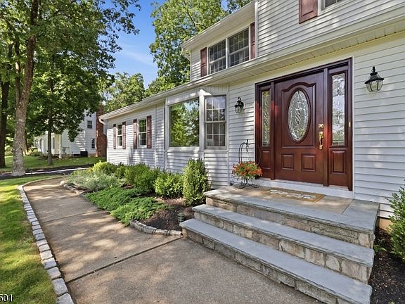 5th image of 14 High Ridge Rd
