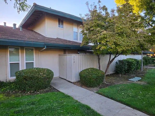 912 Roundtree Ct, Sacramento, CA 95831