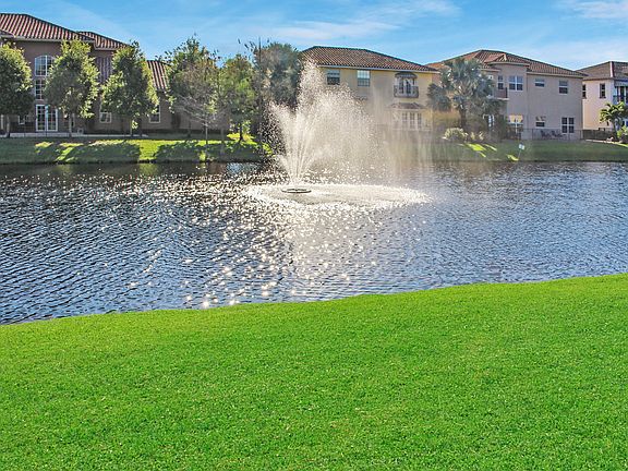 4th image of 9742 Coronado Lake Dr