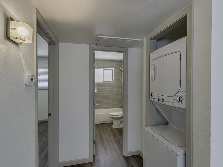 $0 First Month Rent! Remodeled 2 Bed Casita w/ Private Patio, W/D & Pool — Photo 26