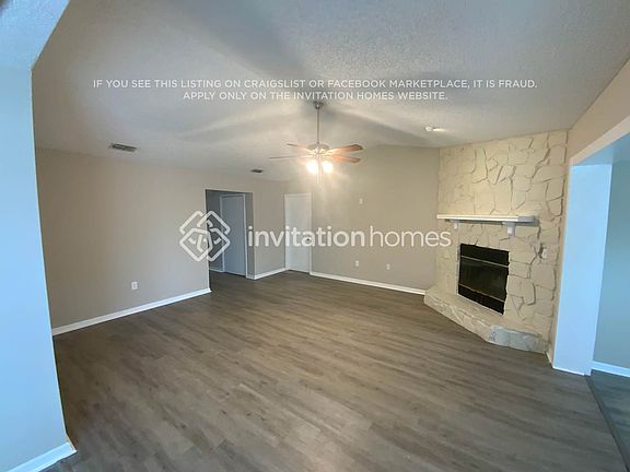 3rd image of 7924 Honeysuckle Rose Ln