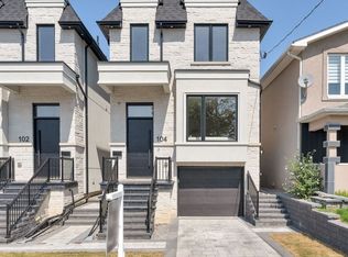 104 Yardley Ave, Toronto, ON M4B 2B1