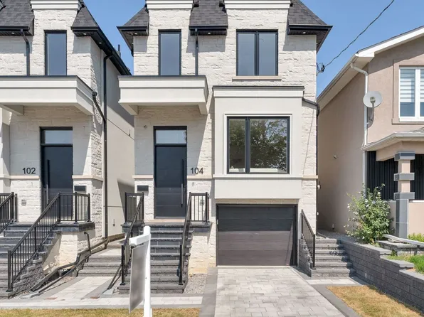 104 Yardley Ave, Toronto, ON M4B 2B1