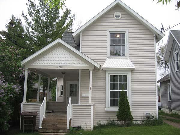 1st image of 1228 N Capitol Ave