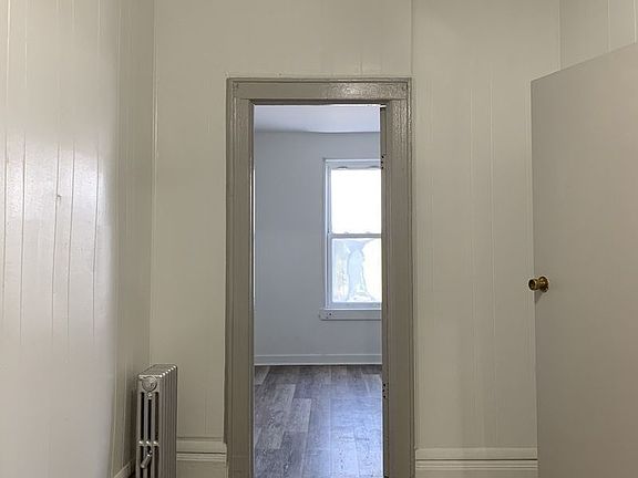 5th image of 2421 Dean St #2A