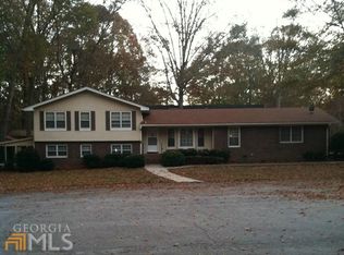 7256 Fawn Ln, Lithia Springs, GA 30122