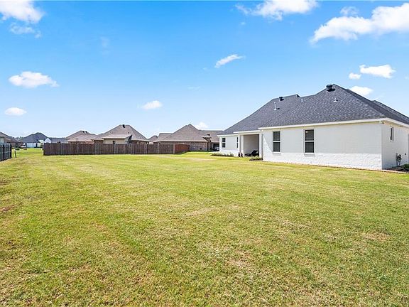 4th image of 5903 Osage Dr
