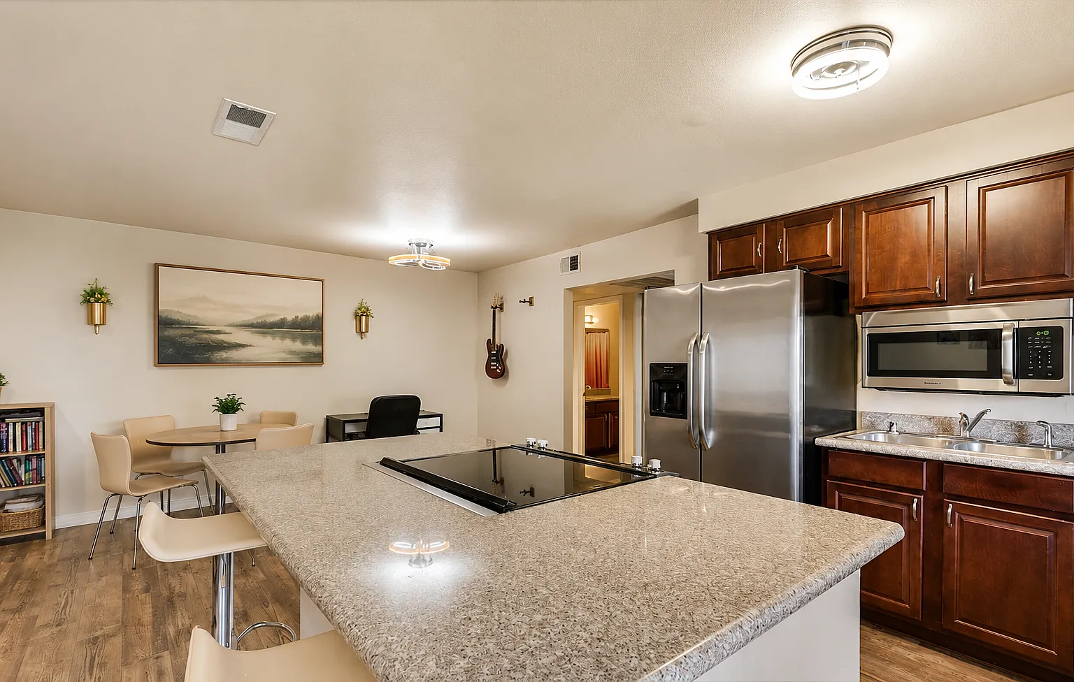 1 bed, 700 sqft, $1,160 — Photo 3