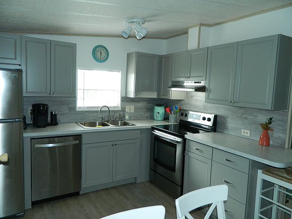 2nd image of 2425 Harden Blvd Lot 180