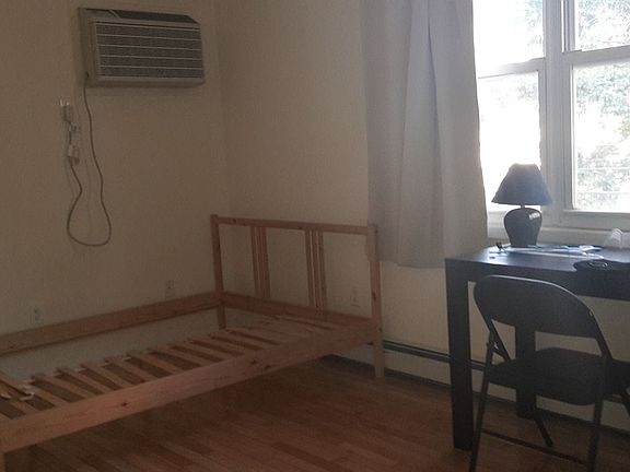 3rd image of 3170 42nd St #3