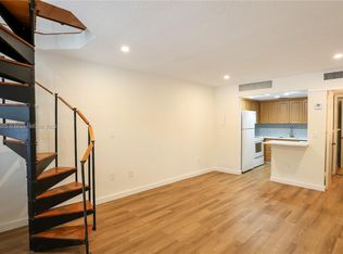 3025 Mary St APT 3, Miami, FL 33133